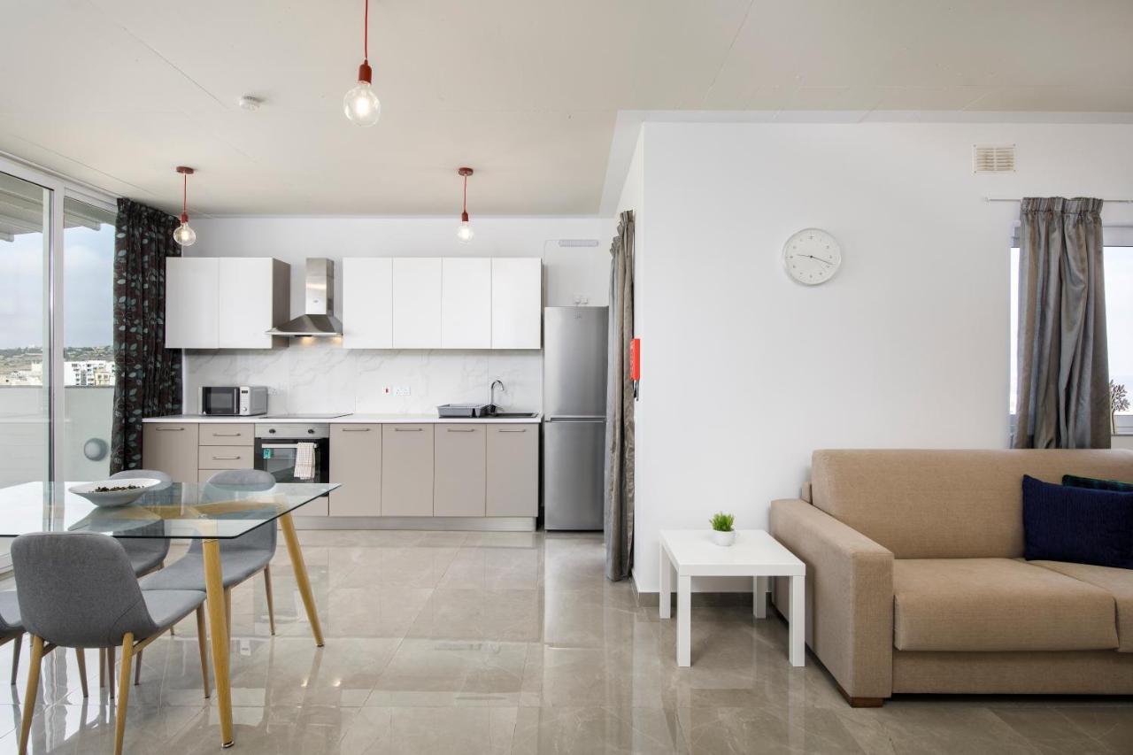 Hilltop Apartments - Stylish Comfort Living Close To The Sea, Bugibba セント・ポールズ・ベイ エクステリア 写真