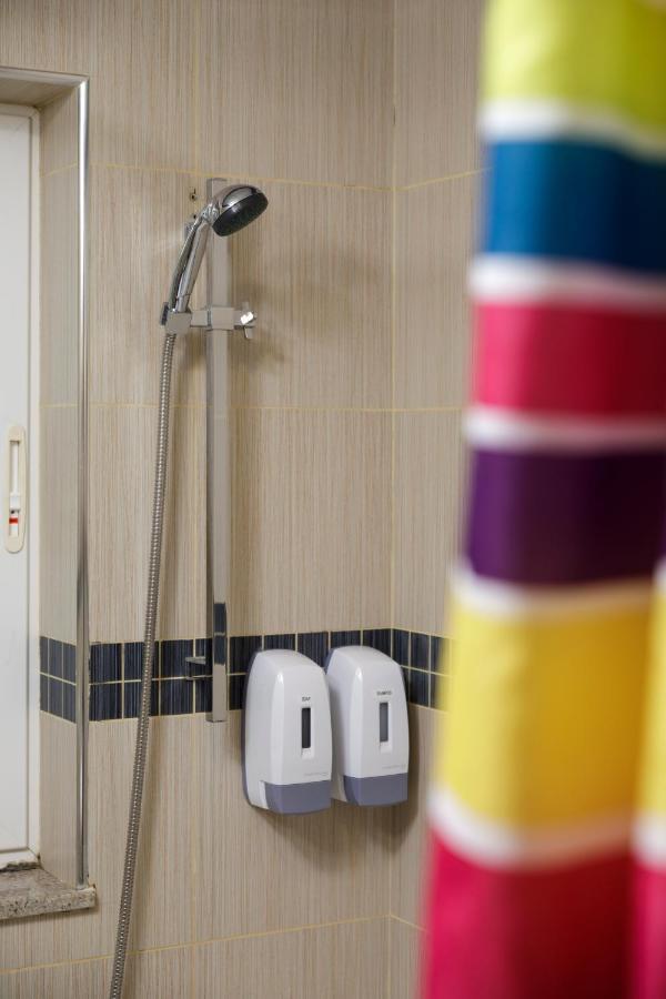Hilltop Apartments - Stylish Comfort Living Close To The Sea, Bugibba セント・ポールズ・ベイ エクステリア 写真